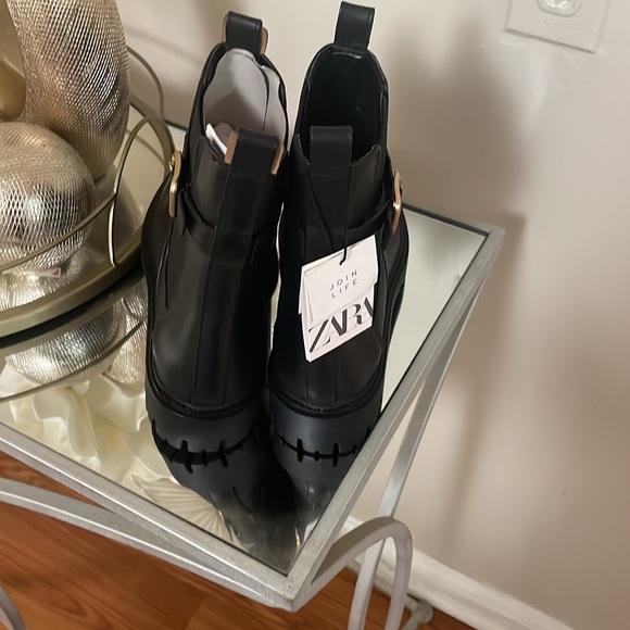 Zara black boots - Picture 3 of 4